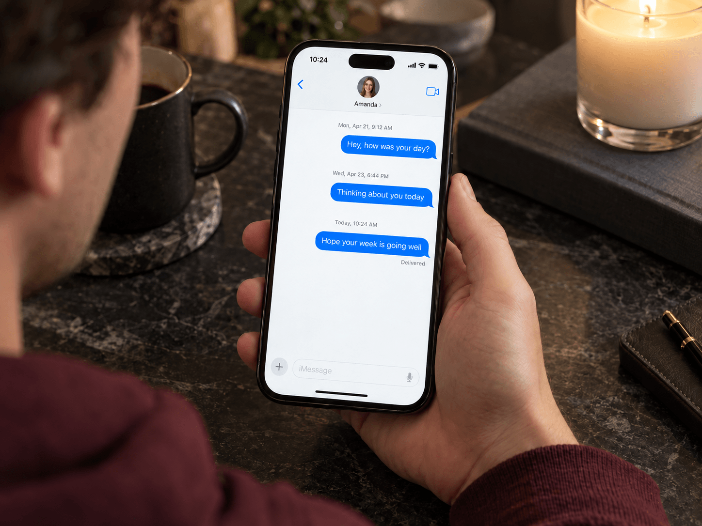 An iPhone showing three sent messages to Amanda without a reply